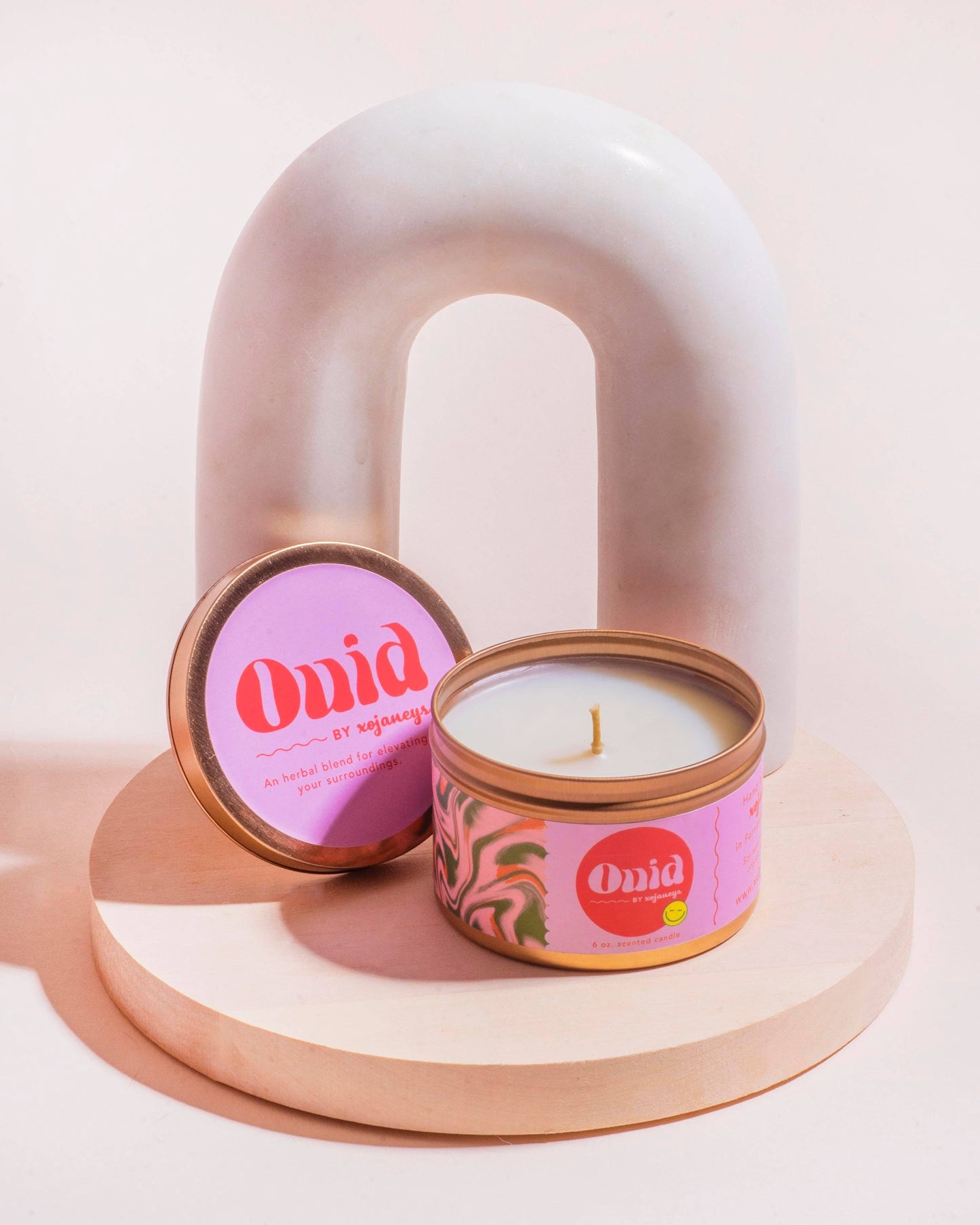 Ouid Candle